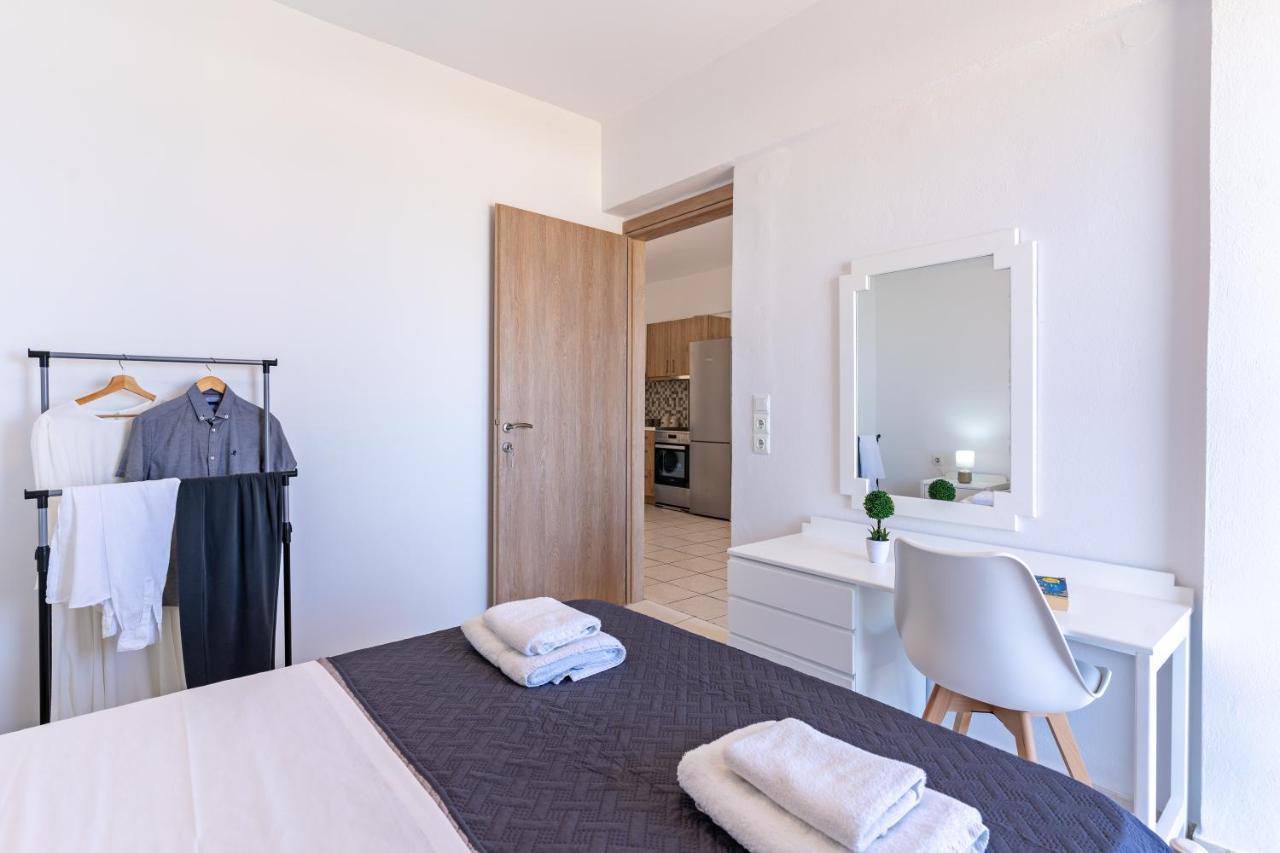 Azure Seaside Apts Magnisia Экстерьер фото