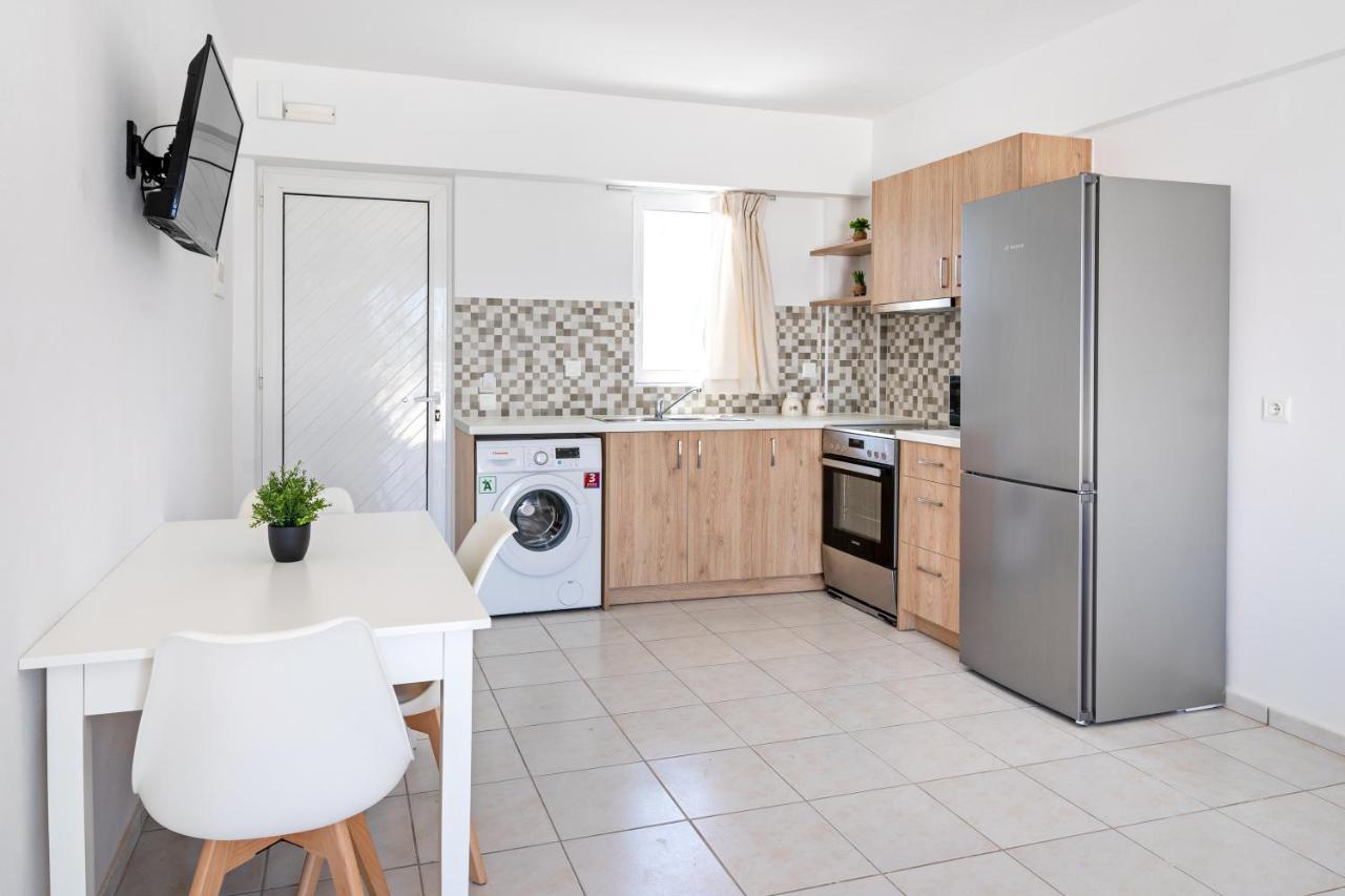 Azure Seaside Apts Magnisia Экстерьер фото