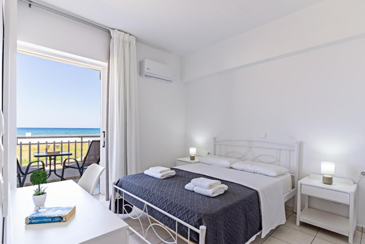 Azure Seaside Apts Magnisia Экстерьер фото