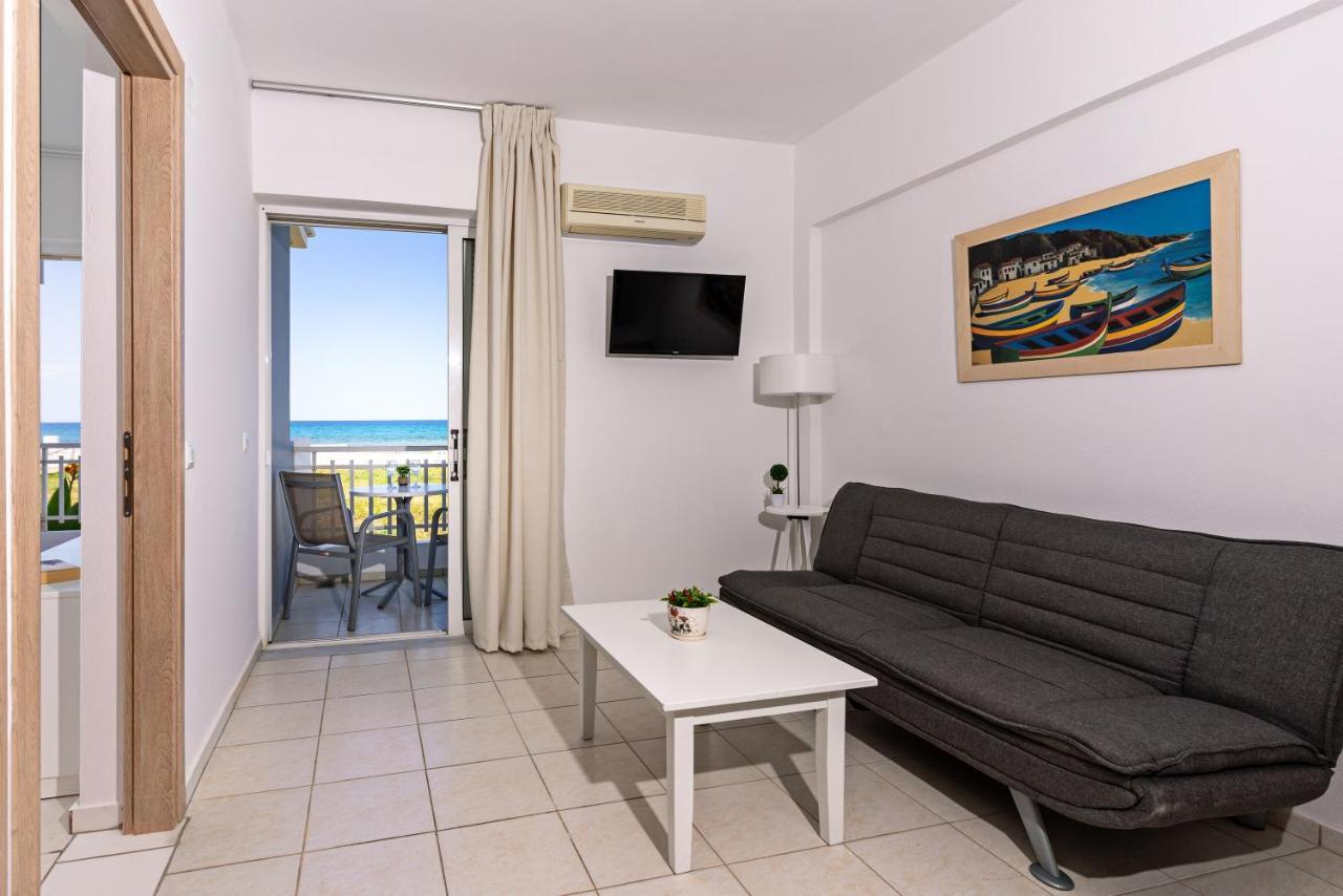 Azure Seaside Apts Magnisia Экстерьер фото