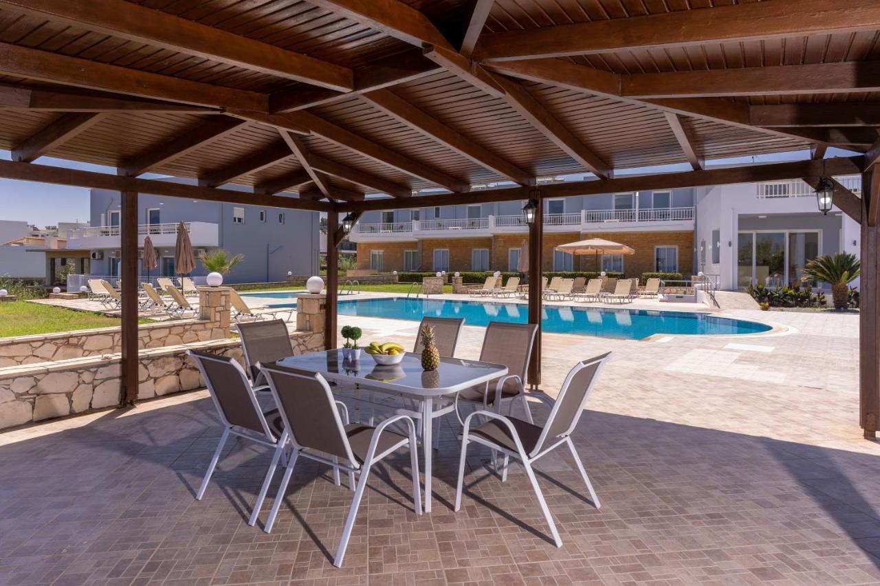 Azure Seaside Apts Magnisia Экстерьер фото
