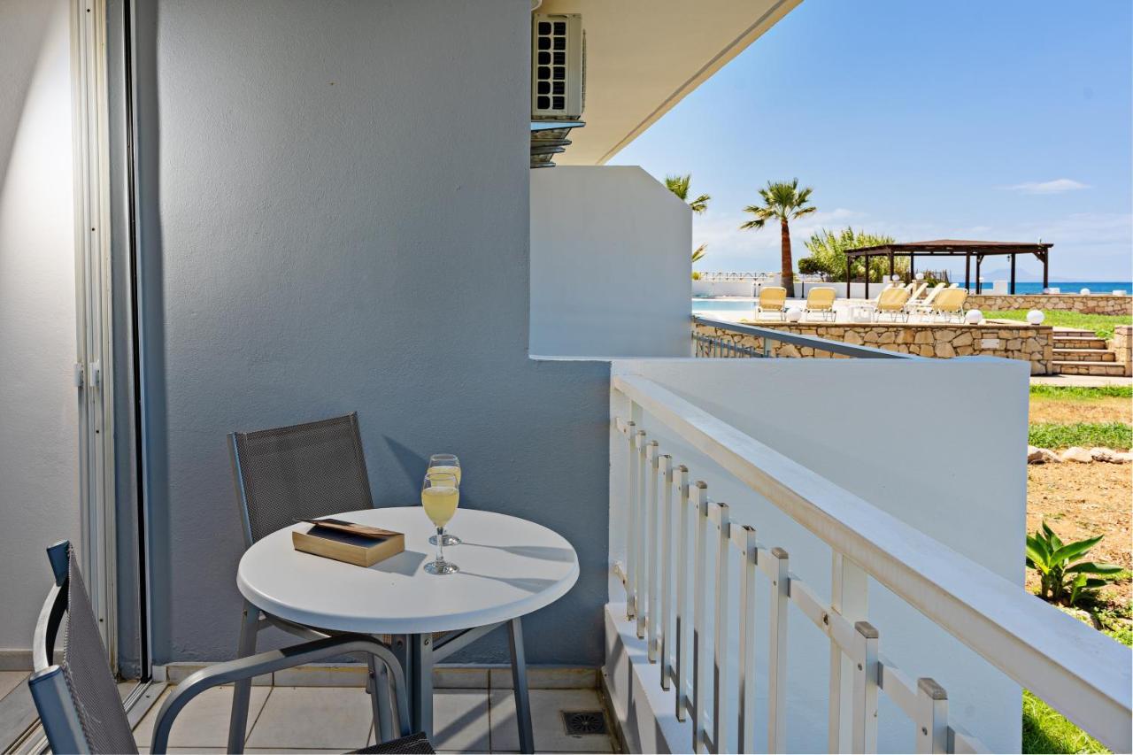 Azure Seaside Apts Magnisia Экстерьер фото
