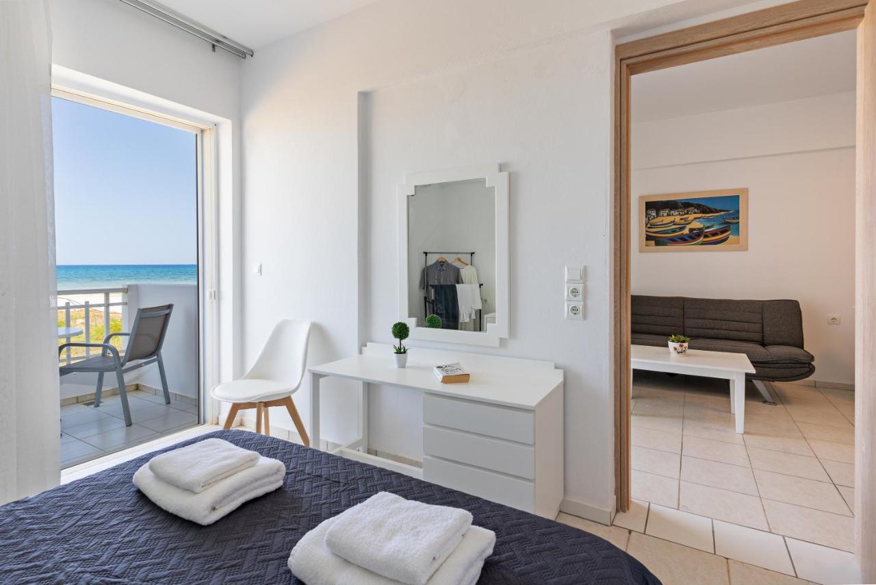 Azure Seaside Apts Magnisia Экстерьер фото