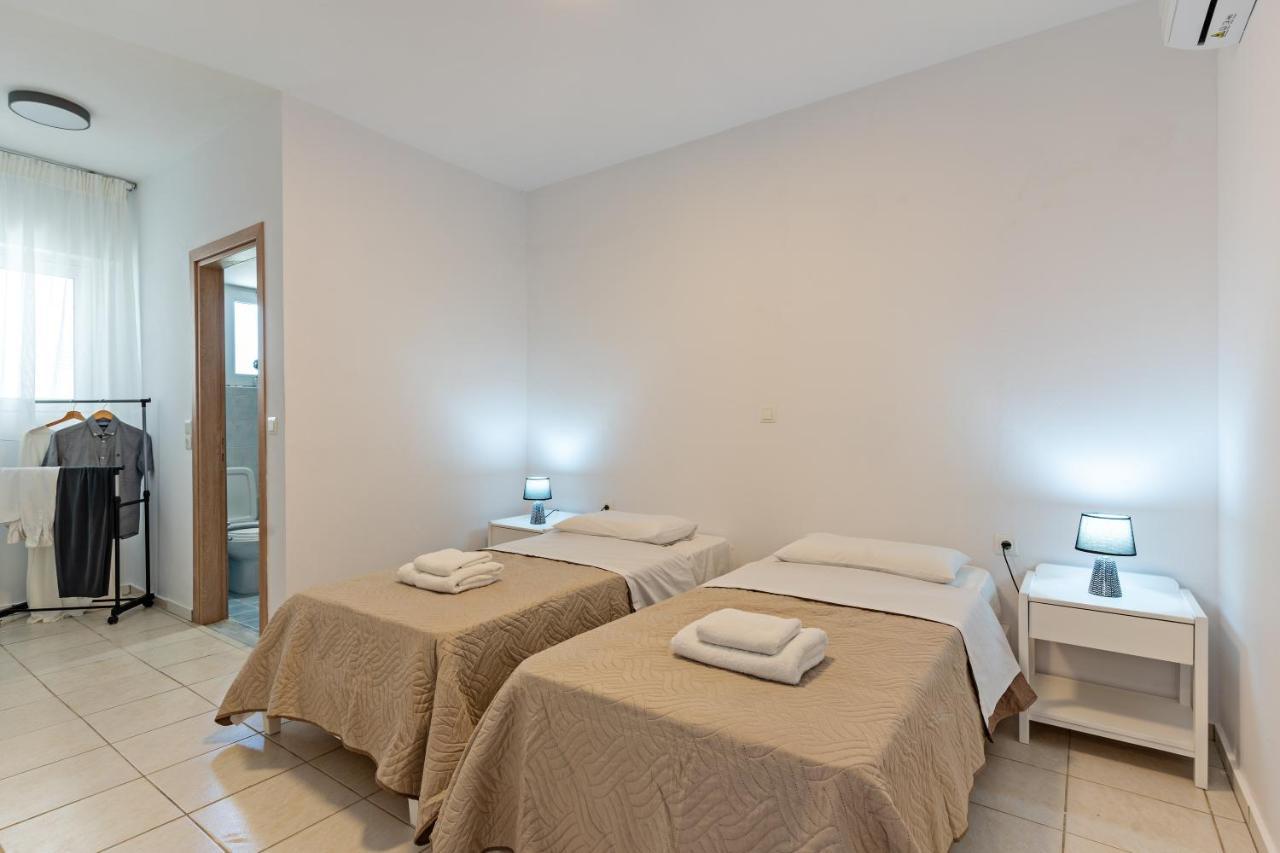 Azure Seaside Apts Magnisia Экстерьер фото