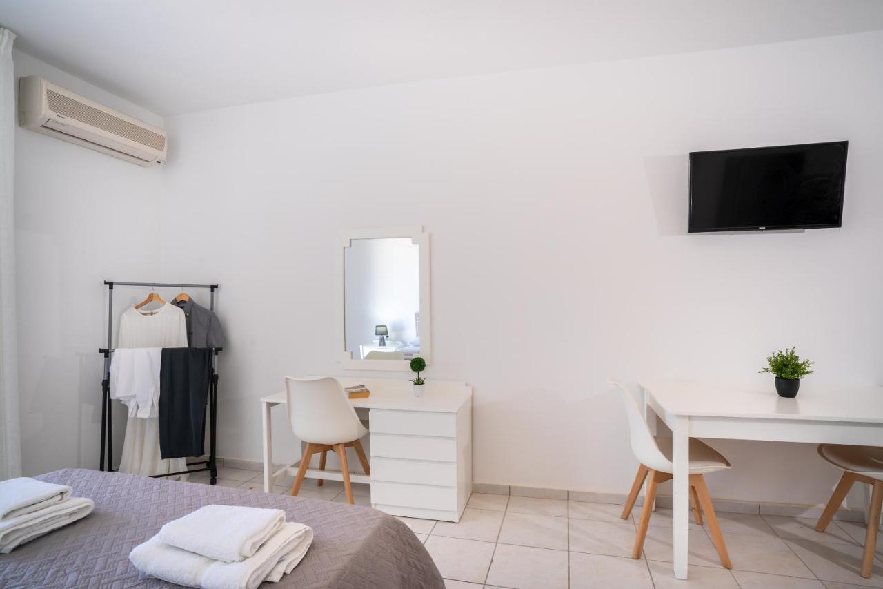 Azure Seaside Apts Magnisia Экстерьер фото
