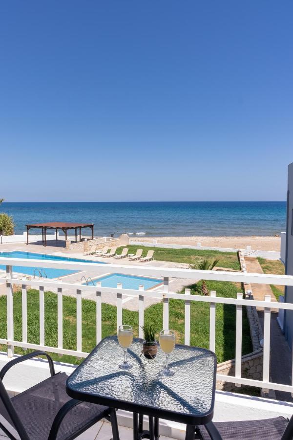 Azure Seaside Apts Magnisia Экстерьер фото