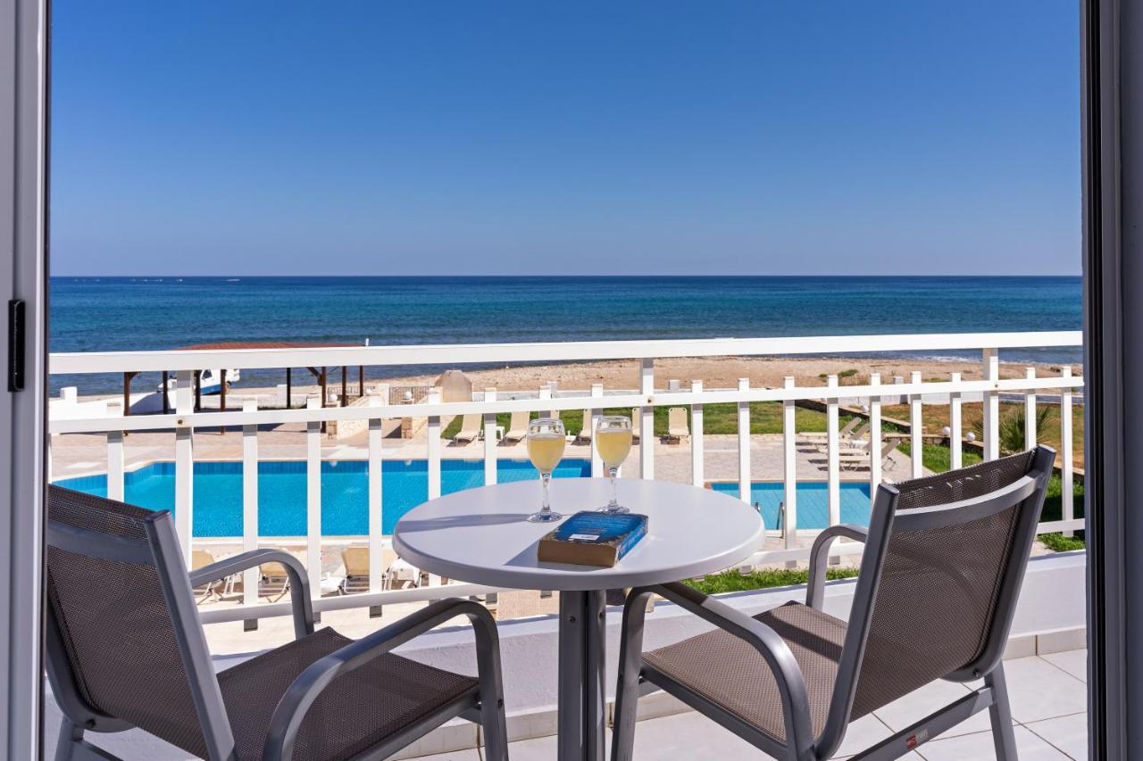 Azure Seaside Apts Magnisia Экстерьер фото