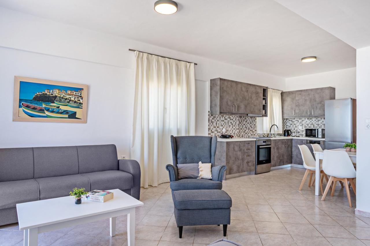 Azure Seaside Apts Magnisia Экстерьер фото